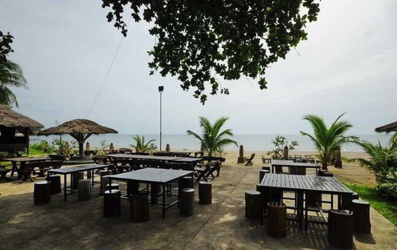 Alongkot Beach Resort Khanom Exterior foto